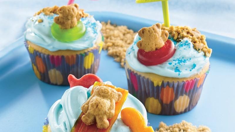 Teddy-at-the-Beach Cupcakes